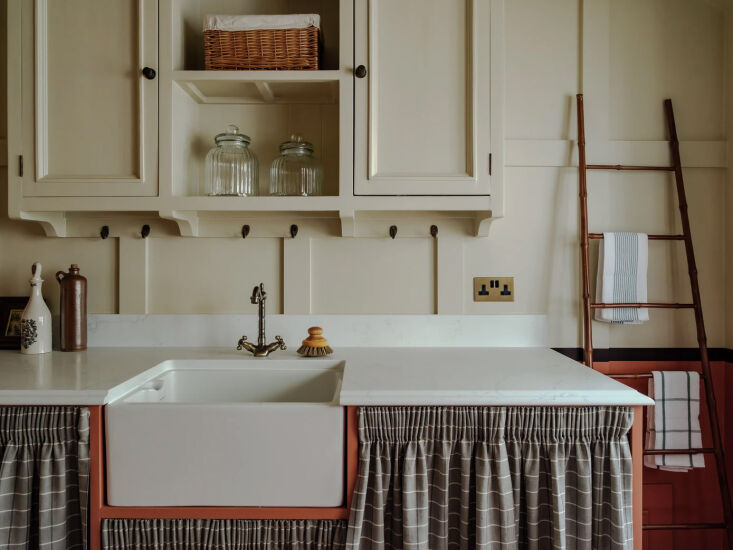 the quartz countertop is from fugenstone, the french style faucet is the britan 18