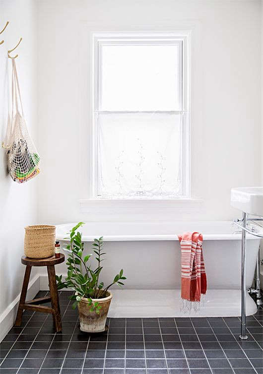 Design Sleuth Net Market Bag as Bath Toy Storage portrait 4