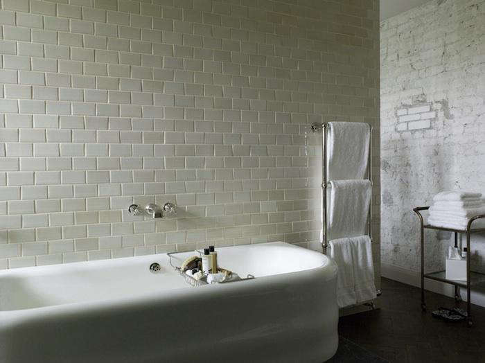 700 soho berlin rough bath 10
