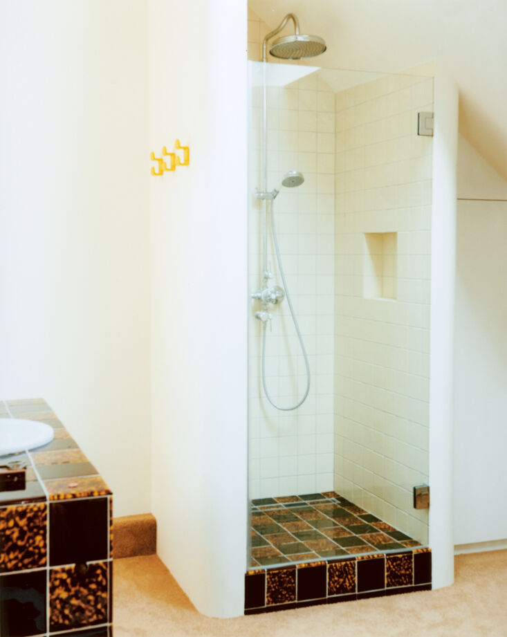 the balineum tiles were also applied to the shower floor. \2\20;the bath 27
