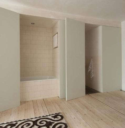 Ina  20  Matt  20  enclosed  20  bath