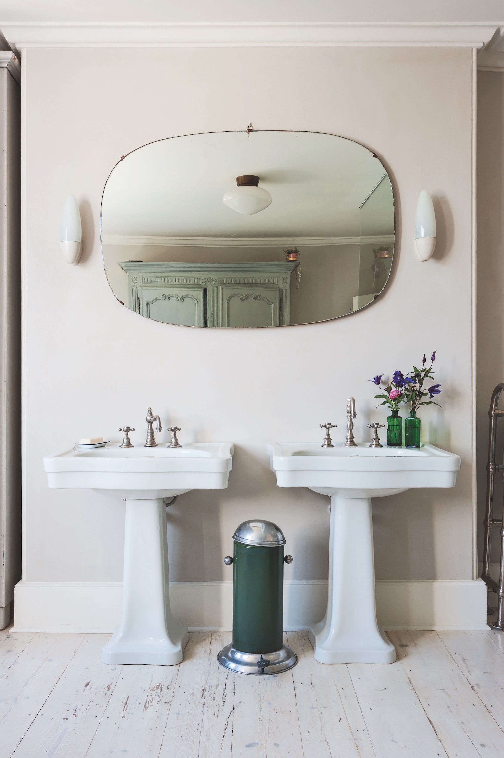 dual pedestal sinks green trash can round mirror bathroom uk 17