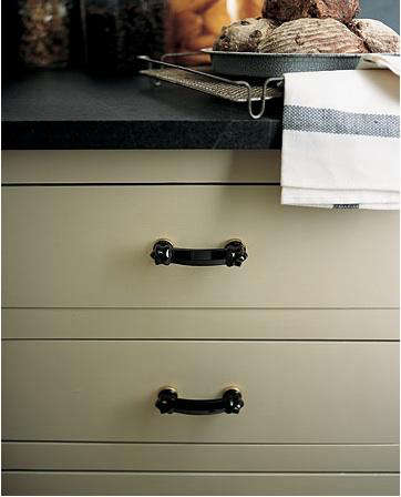 martha  20  stewart  20  kitchen  20  black  20  pulls