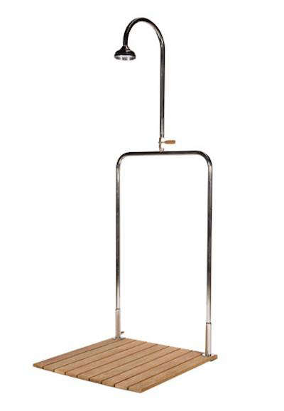 Outdoors Tectona Outdoor Showers portrait 4
