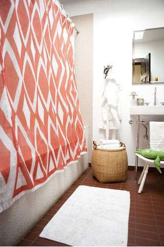 beat shower curtain aphrochic